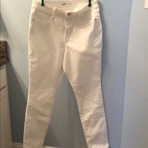 Never worn, Old Navy skinny jeans